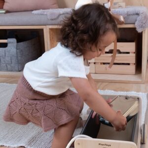 Bluum strikk - Ylva danseskjørt i Pure Eco Baby Wool - Sirissima strikk