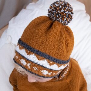 Bluum strikk - Genser og lue med Pingviner i Pure Eco Baby Wool