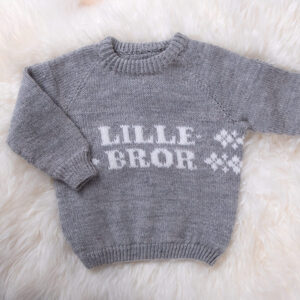 Bluum strikk - Lillebror-genseren i Pure Eco Baby Wool