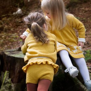 Bluum strikkejakke og bloomer - Hardanger i Pure Eco Baby Wool