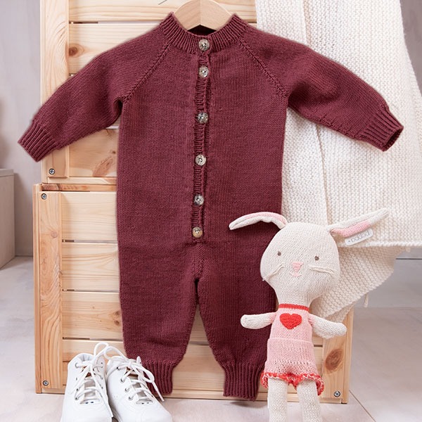 Bluum-strikkedress-med-raglan-2.jpeg