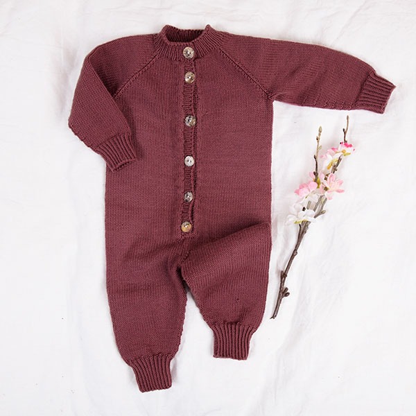 Bluum-strikkedress-med-raglan-5.jpeg