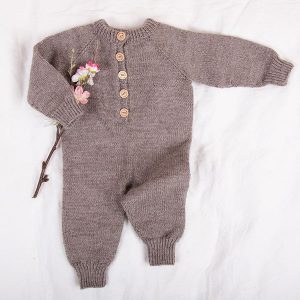 Bluum strikkedress med raglan i Pure Eco Baby Wool