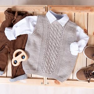 Bluum strikkevest - Flette i Pure Eco Baby Wool