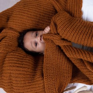 Strikk Babyteppe i halvpatent, stort - garnpakke i Bluum Pure Eco Baby W