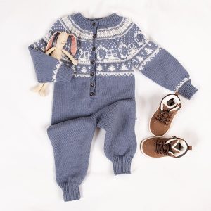 Strikkedress Gravemaskin - garnpakke i Bluum Pure Eco Wool