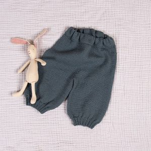 Strikkesett Stas-vest m/nikkers og nisselue - garnpakke i Bluum Soft Merino Ull