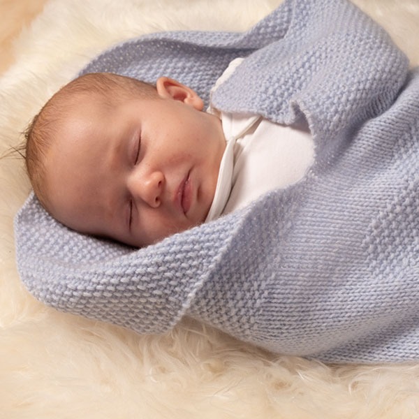 Strikk Kosepose Hjerte - garnpakke fra Bluum i kasjmirgarnet Solo Cashmere