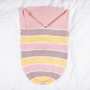 Strikk Kosepose Sukkerspinn - garnpakke i Bluum Soft Merino Ull