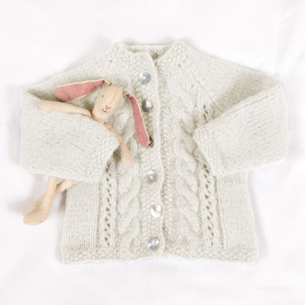 Strikkejakke Flette - garnpakke fra Bluum i Fluffy