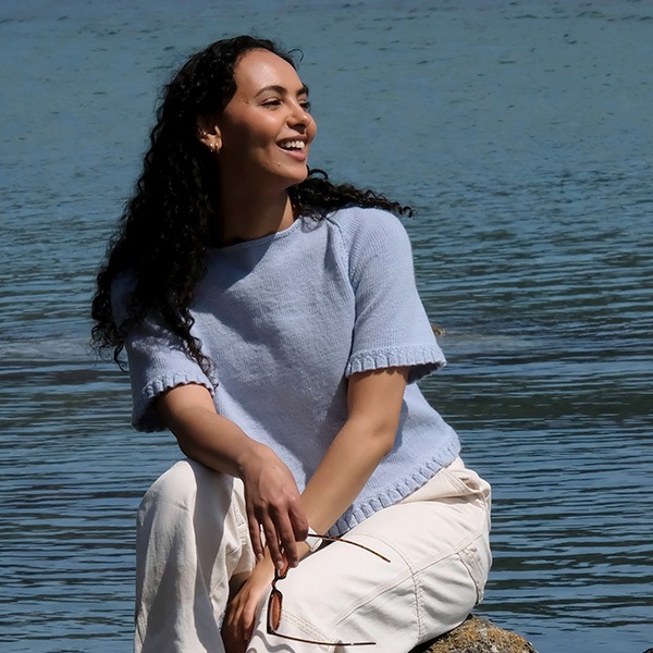 Strikk Sommertopp Blåklokke til dame - garnpakke i Bluum Soft Merino Ull