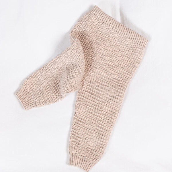 Strikkebukse Hugo - garnpakke i Bluum Soft Merino Ull