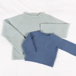 Strikkegenser Timian til barn - garnpakke i Bluum Soft Merino Ull