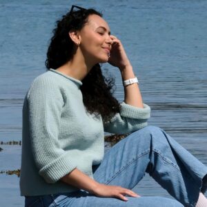 Strikkegenser Timian til dame - garnpakke i Bluum Soft Merino Ull