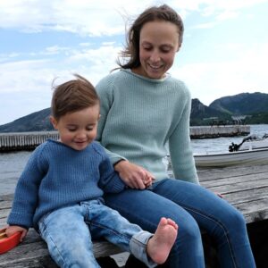 Strikkegenser Timian til dame - garnpakke i Bluum Soft Merino Ull