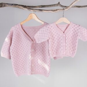 Strikkejakke Viola til dame - garnpakke i Bluum Soft Merino Ull