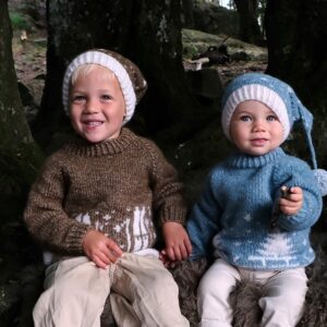 Strikkegenser Kjelke m/lang lue - garnpakke fra Bluum i Fluffy