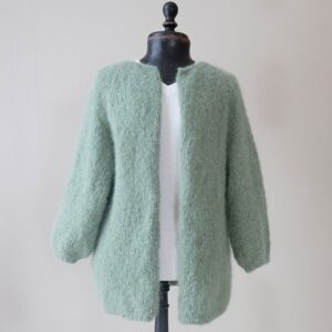 Strikkejakke Marehalm til dame - garnpakke fra Bluum i Fnugg