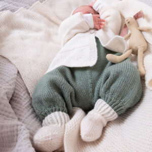 Strikkesett Babysett Hjerte - garnpakke i Bluum Pure Eco Baby Wool