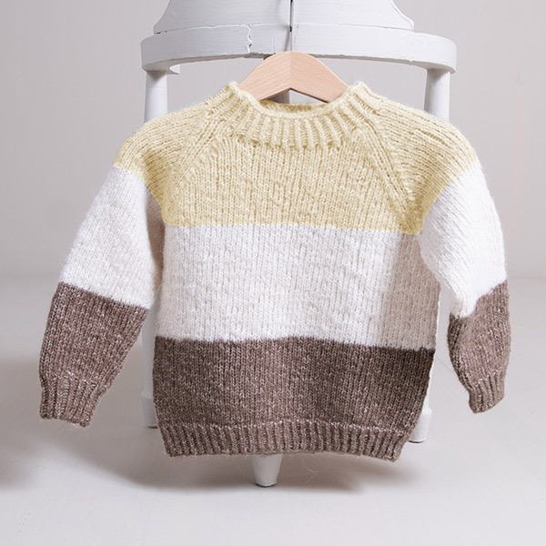 Strikkegenser Vårstriper - garnpakke fra Bluum i Fluffy