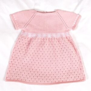 Strikkekjole Alva - garnpakke i Bluum Soft Merino Ull