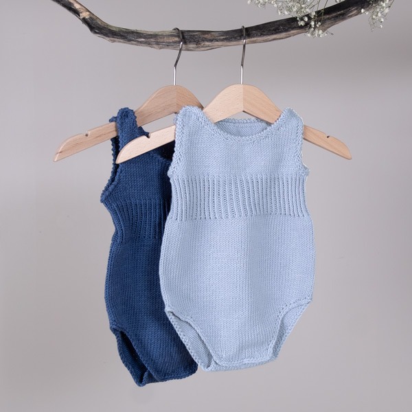 Strikkeromper med ribb 2 stk - garnpakke i Bluum Soft Merino Ull