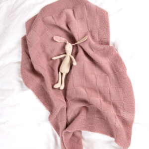Strikk Babyteppe - garnpakke i Bluum Pure Eco Baby Wool