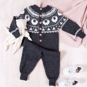 Strikkedress Billebæ - garnpakke i Bluum Pure Eco Wool