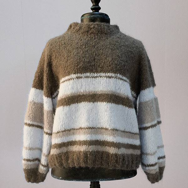 Strikkegenser Sjøgress til dame - garnpakke fra Bluum i Fnugg