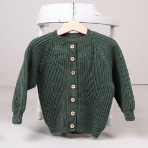 Strikkejakke Noah - garnpakke i Bluum Soft Merino Ull