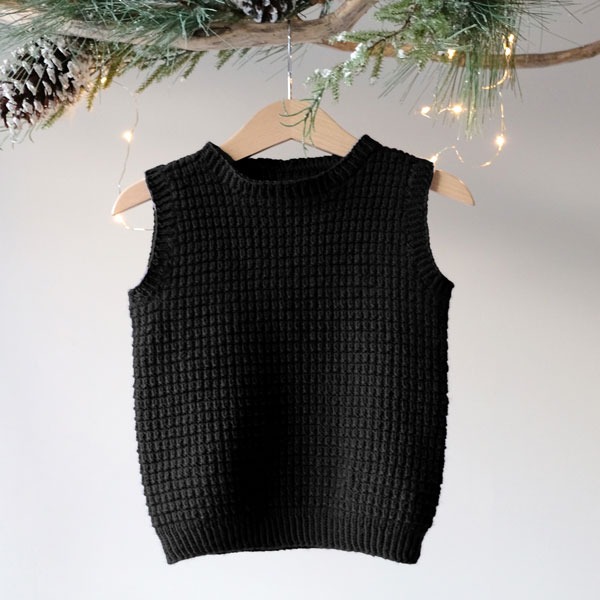 Strikkevest Hugo - garnpakke i Bluum Soft Merino Ull