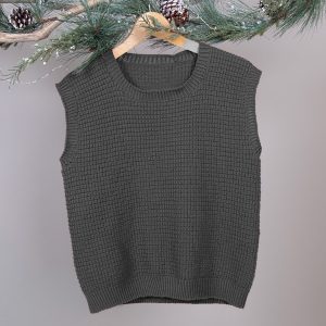 Strikkevest Robin til dame Svart og grått - garnpakke i Bluum Soft Merino Ull