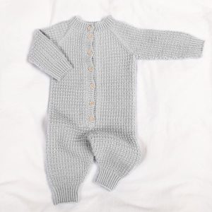 Strikkedress Hugo - garnpakke i Bluum Soft Merino Ull