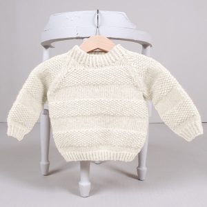 Strikkegenser Lille Spire - garnpakke fra Bluum i Fluffy