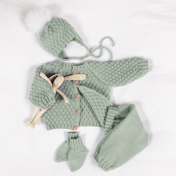 Strikkesett Babysett Hompetitten - garnpakke i Bluum Pure Eco Baby Wool