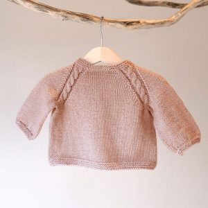 Strikkegenser Kamelia - garnpakke fra Bluum i Sunset in Sahara