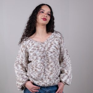 Strikkegenser Maja til dame - garnpakke fra Bluum i Fnugg