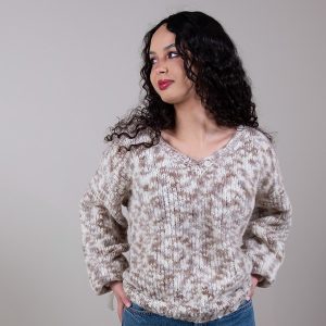 Strikkegenser Maja til dame - garnpakke fra Bluum i Fnugg