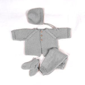 Strikkesett Babysett Kamelia K1 - garnpakke fra Bluum i Sunset in Sahara