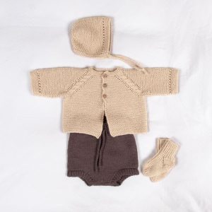 Strikkesett Babysett Kamelia K3 - garnpakke fra Bluum i Sunset in Sahara