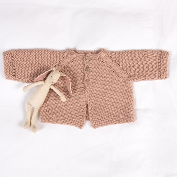 Strikkesett Babysett Kamelia K4 - garnpakke fra Bluum i Sunset in Sahara