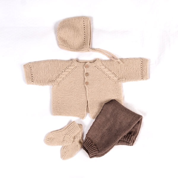 Strikkesett Babysett Kamelia K4 - garnpakke fra Bluum i Sunset in Sahara