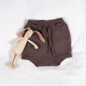 Strikkesett Babysett Kamelia K3 - garnpakke fra Bluum i Sunset in Sahara