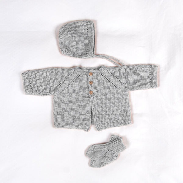 Strikkesett Babysett Kamelia K2 - garnpakke fra Bluum i Sunset in Sahara