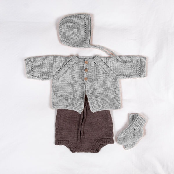Strikkesett Babysett Kamelia K3 - garnpakke fra Bluum i Sunset in Sahara
