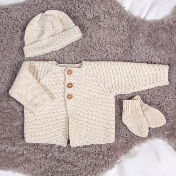 Strikkesett Babysett Rille med lue - garnpakke i Bluum Soft Merino Ull