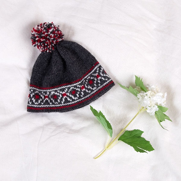 Strikk Festsett m/vest, nikkers og lue - garnpakke i Bluum Pure Eco Baby