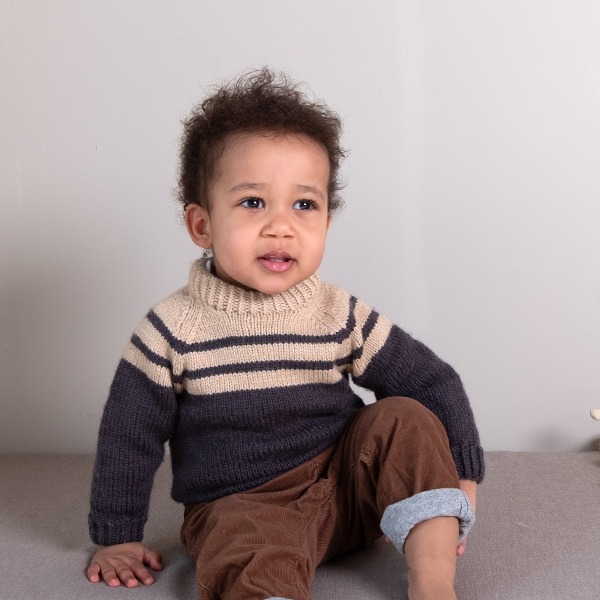 Strikkegenser Anton - garnpakke fra Bluum i Sunset in Sahara