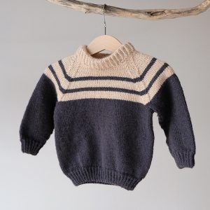 Strikkegenser Anton - garnpakke fra Bluum i Sunset in Sahara