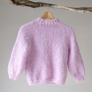 Strikkegenser August - garnpakke fra Bluum i Fnugg